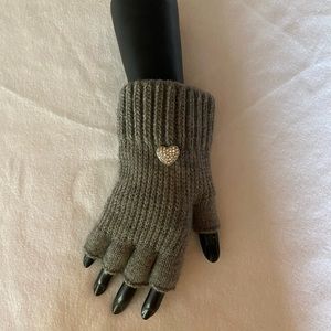Pave Sparkling Heart Fingerless Gloves
